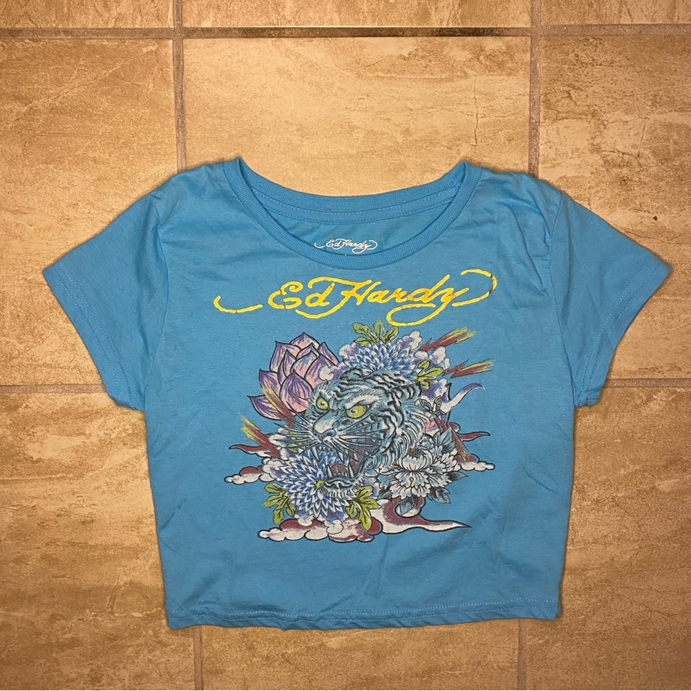Cute blue cropped EDHARDY top